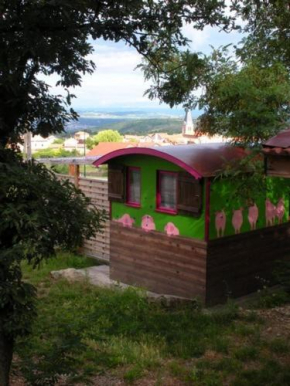 Гостиница Le Gît´an Roulotte  Бессе